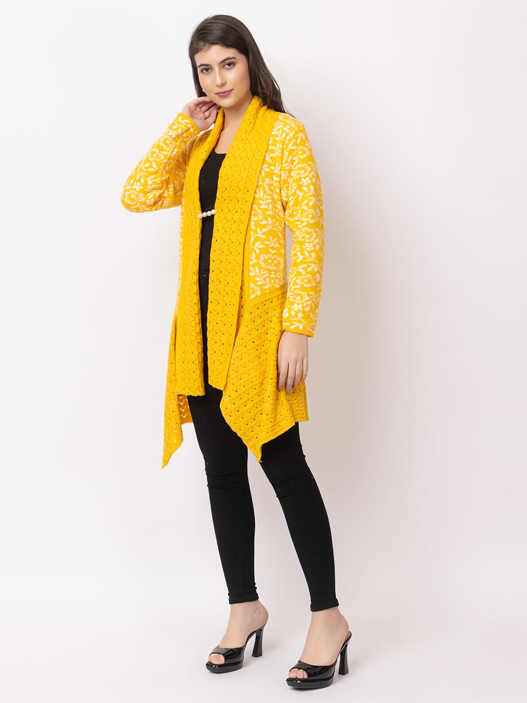 Dadu Dayal Women's Jacquard Woolen Shrug - Elegant, Warm, and Stylish Winter Wear for Casual and Ethnic Outfits